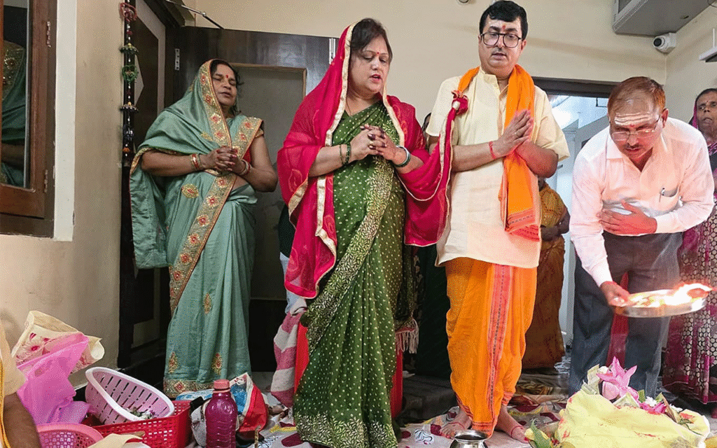 जी एम एकेडमी के संस्थापक स्व. गौरीशंकर द्विवेदी की १२वीं पुण्यतिथि श्रद्धापूर्वक मनाई गई । शिक्षा, साहित्य एवं अनुशासन प्रेमी थे स्व. गौरीशंकर द्विवेदी — डॉ. श्री प्रकाश मिश्र 18 gm academy anusthaan