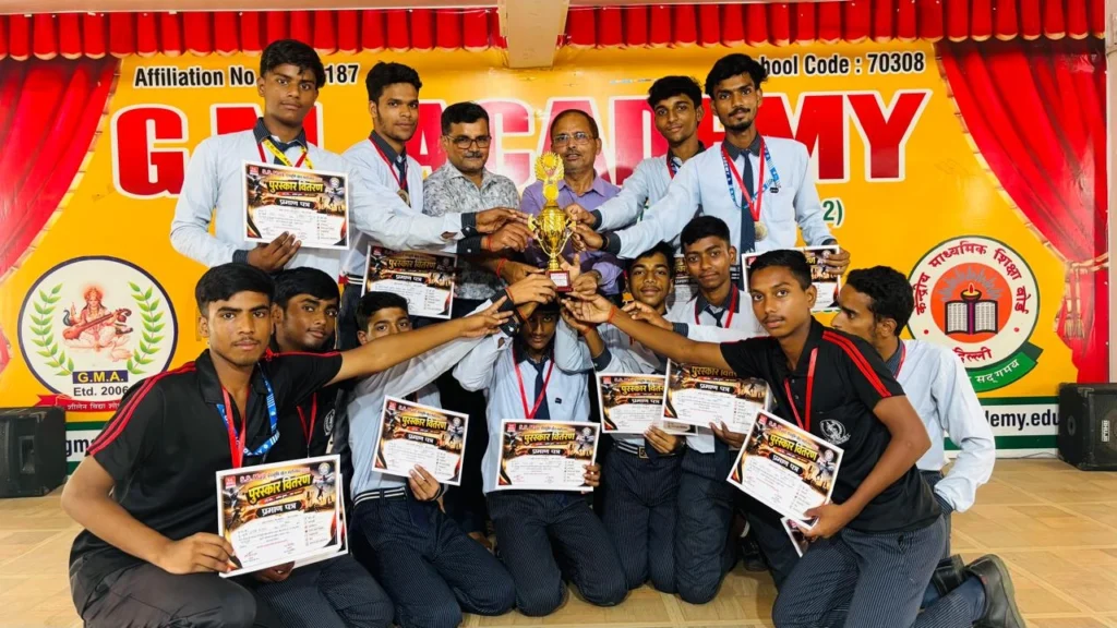 देवभूमि जनपदस्तरीय खेल महोत्सव 2026 में सितारा बन चमके जी.एम.एकेडमी के खिलाड़ी, खिलाड़ियों का हुआ सम्मान 14 sports1 1